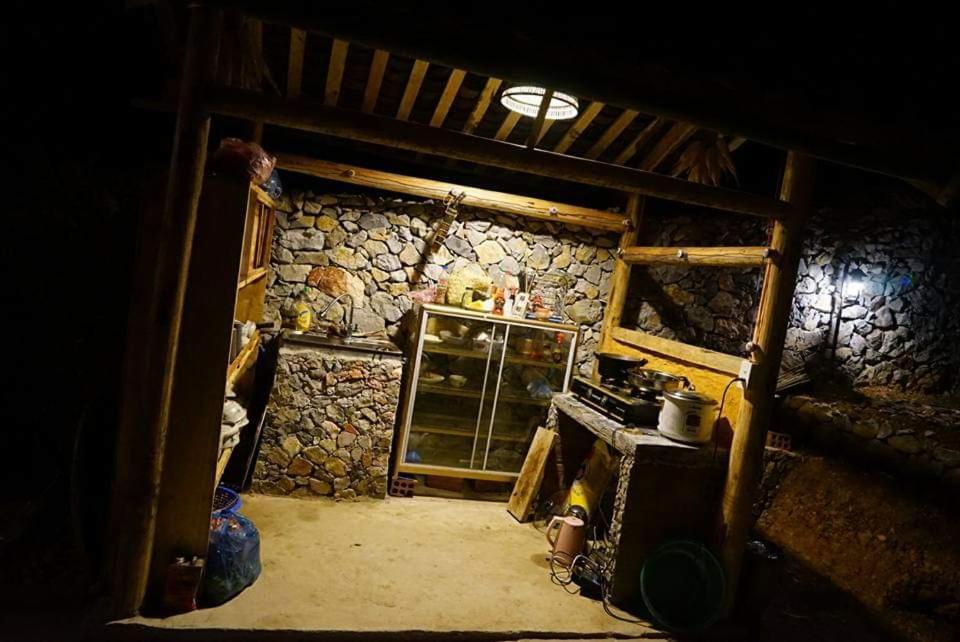 Lo Lo Homestay & Cafe Meo Vac Exterior foto