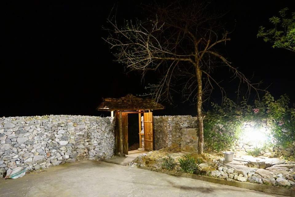 Lo Lo Homestay & Cafe Meo Vac Exterior foto